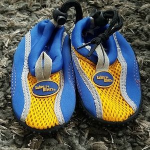 Toddler water shoes